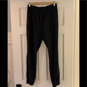 Aritzia TNA joggers. Size large, black.